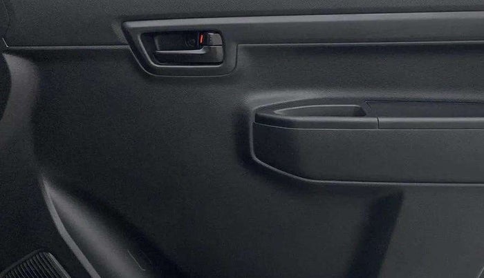 2020 Maruti S PRESSO VXI (O) AMT, Petrol, Automatic, 31,316 km, Driver Side Door Panels Control