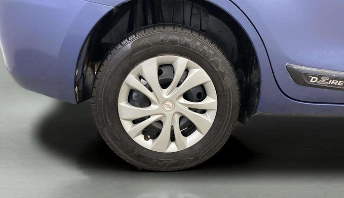 2017 Maruti Dzire VXI, CNG, Manual, 75,143 km, Right Rear Wheel