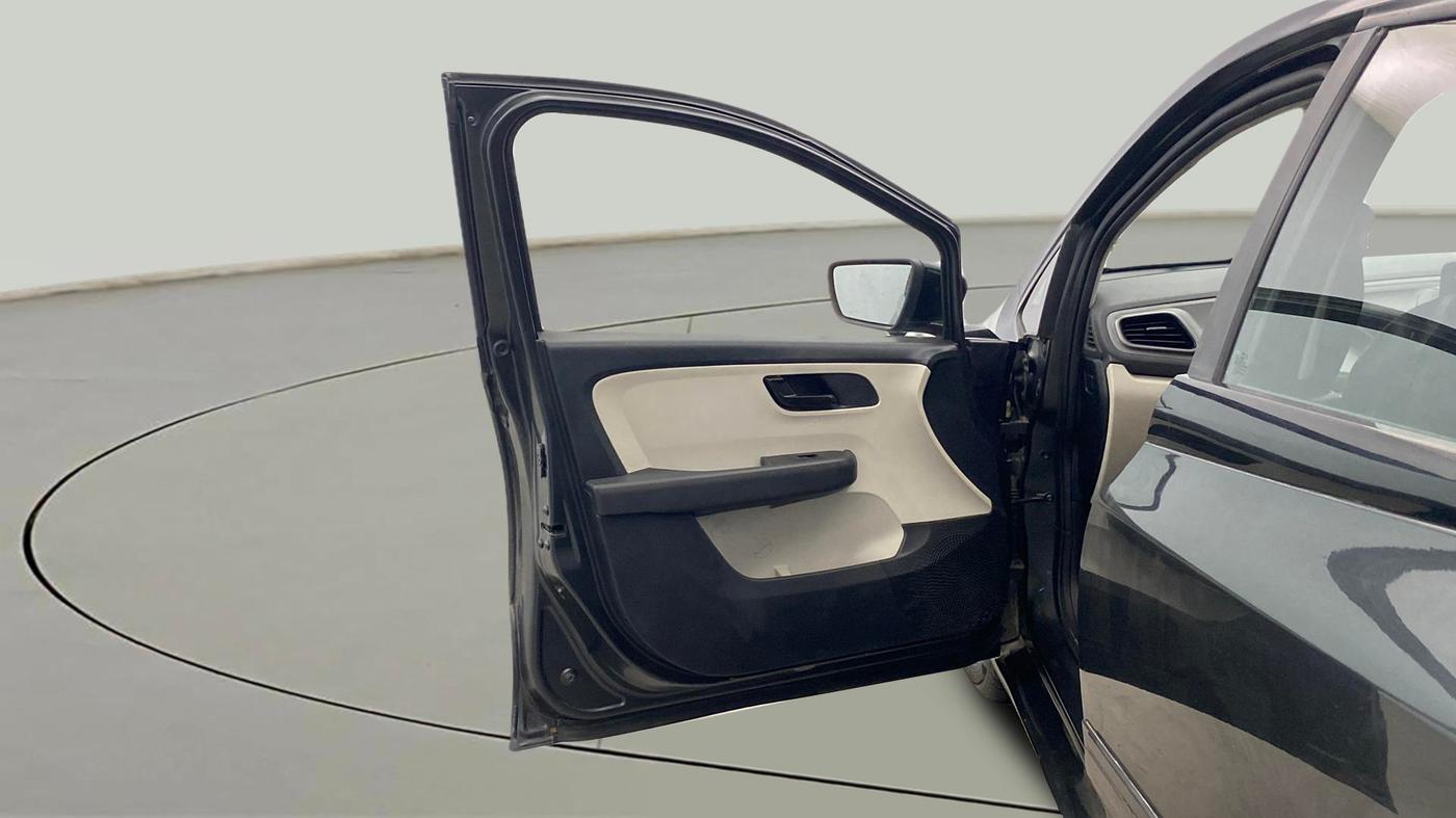 2021 Tata ALTROZ XM PETROL, Petrol, Manual, 47,659 km, LHS Front Door