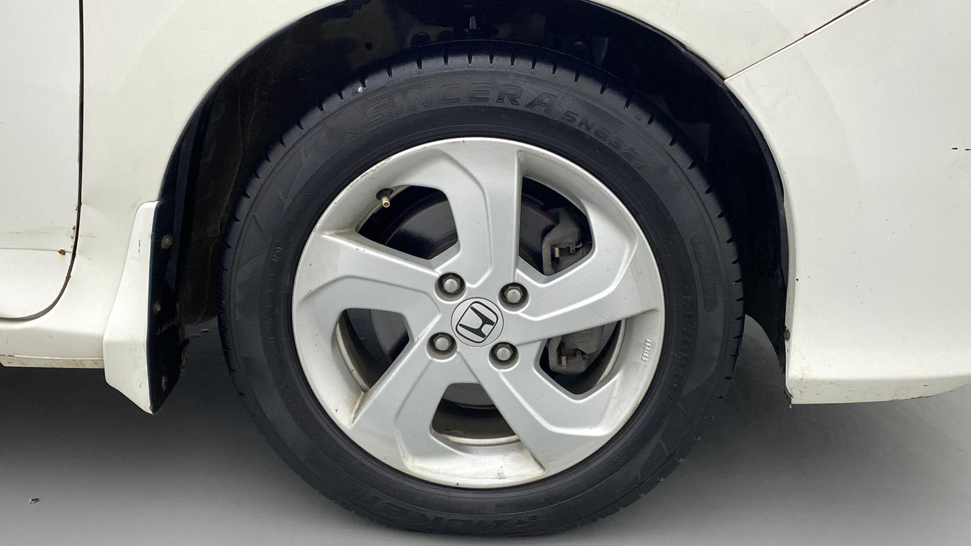 2015 Honda City 1.5L I-DTEC V, Diesel, Manual, 1,08,844 km, Right Front Wheel