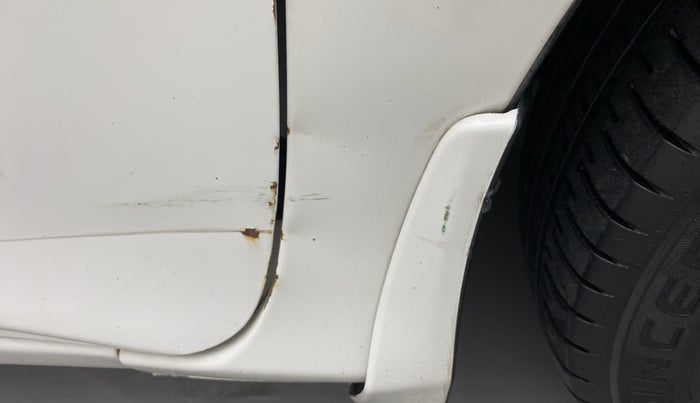 2015 Honda City 1.5L I-DTEC V, Diesel, Manual, 1,08,844 km, Right fender - Slightly dented