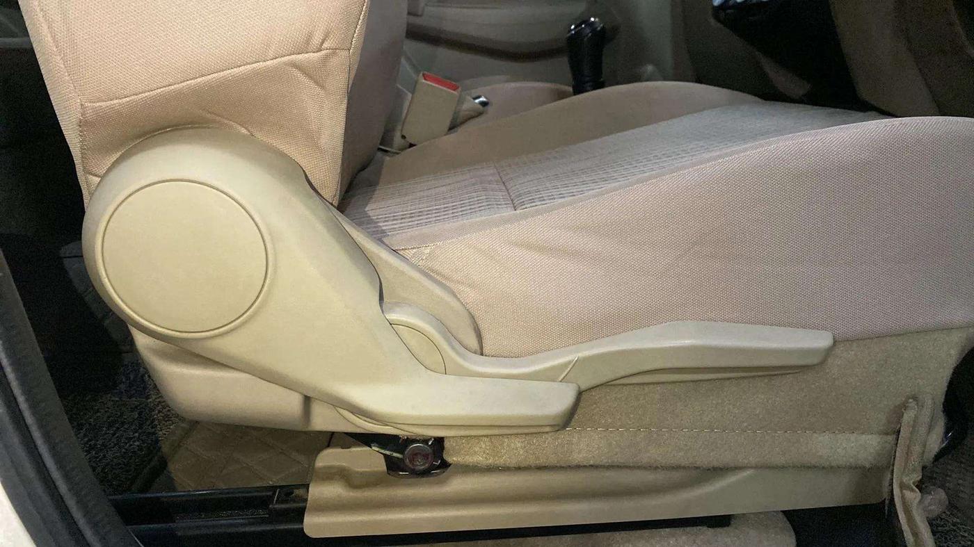 2019 Maruti Dzire VDI, Diesel, Manual, 19,302 km, Driver Side Adjustment Panel