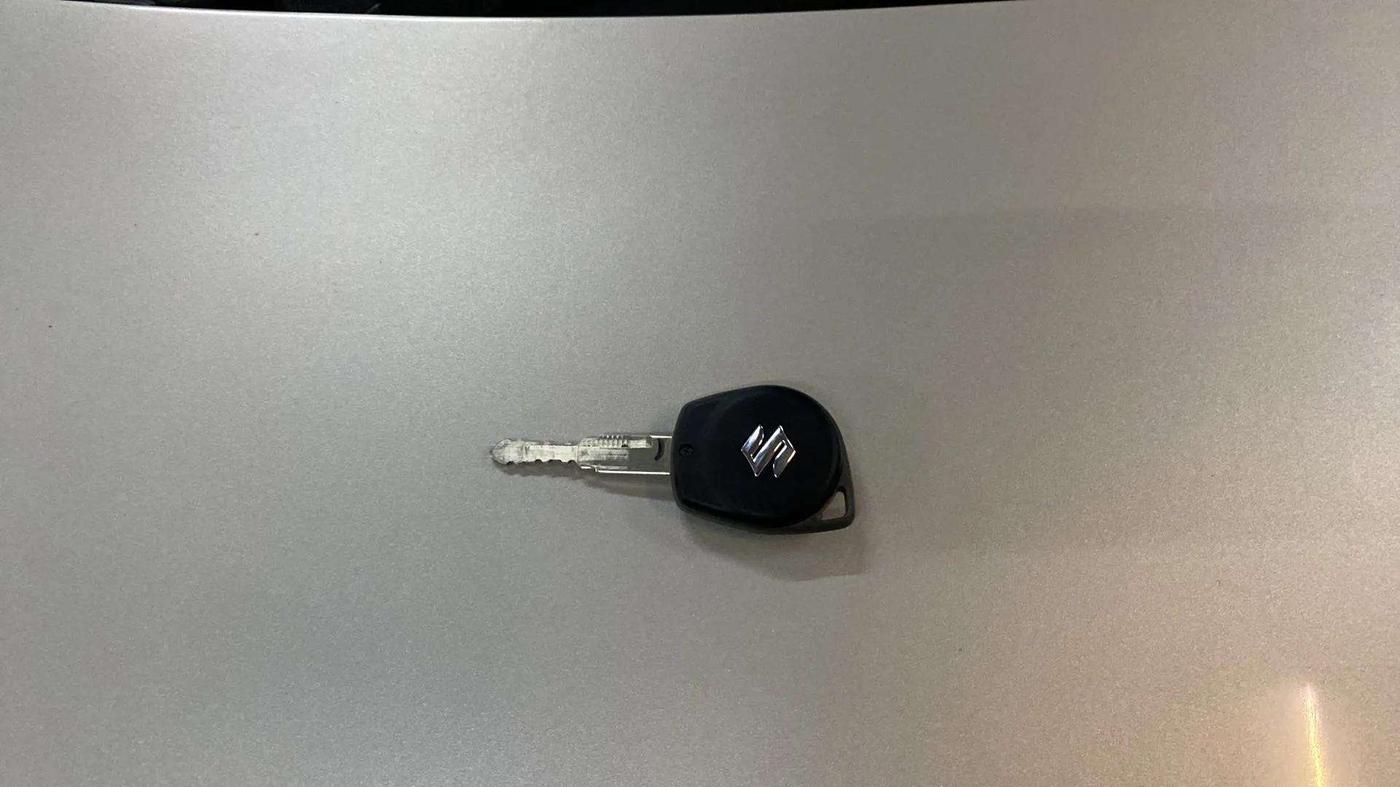 2019 Maruti Dzire VDI, Diesel, Manual, 19,302 km, Key Close Up