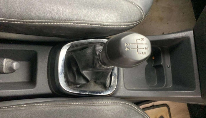 2016 Renault Kwid RXT 1.0, Petrol, Manual, 81,667 km, Gear Lever