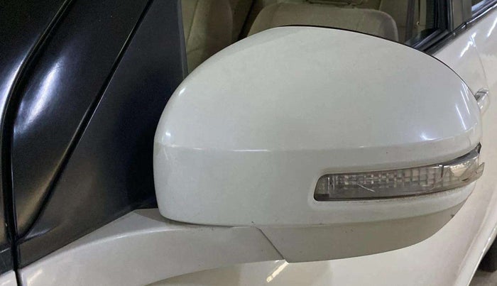 2016 Maruti Swift Dzire VXI, Petrol, Manual, 52,923 km, Left rear-view mirror - Indicator light has minor damage