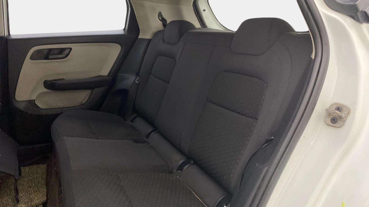 2021 Tata ALTROZ XM PLUS PETROL, CNG, Manual, 59,042 km, Right Side Rear Door Cabin
