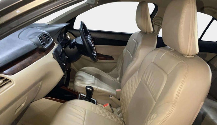 2019 Maruti Dzire ZXI AMT, Petrol, Automatic, 33,820 km, Right Side Front Door Cabin