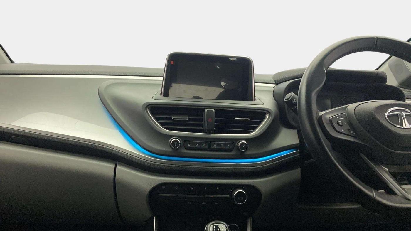 2020 Tata ALTROZ XZ PETROL, Petrol, Manual, 39,216 km, Air Conditioner