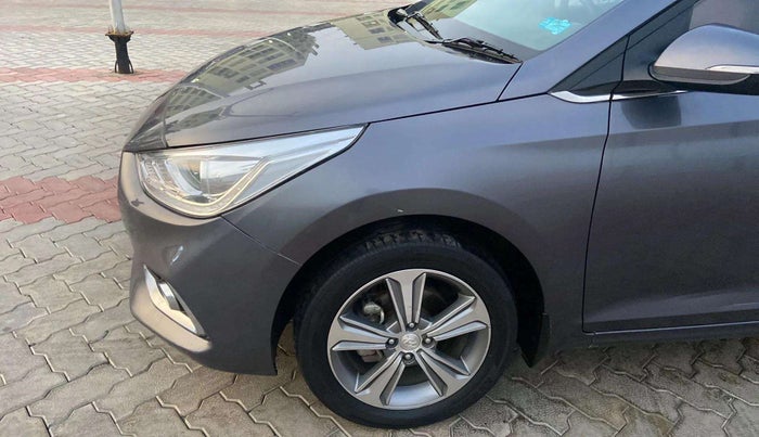 2019 Hyundai Verna 1.6 VTVT SX, Petrol, Manual, 42,764 km, Left fender - Slightly dented