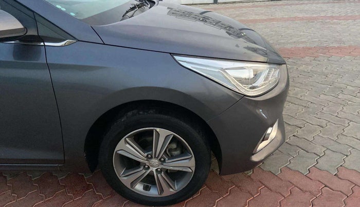 2019 Hyundai Verna 1.6 VTVT SX, Petrol, Manual, 42,764 km, Right fender - Minor scratches