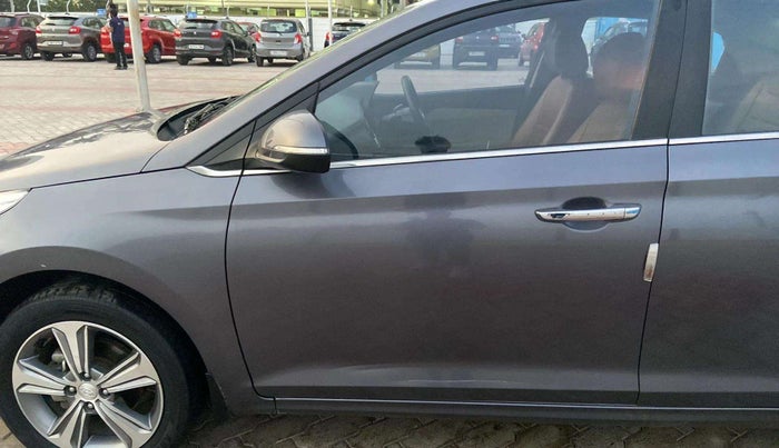 2019 Hyundai Verna 1.6 VTVT SX, Petrol, Manual, 42,764 km, Front passenger door - Slightly dented