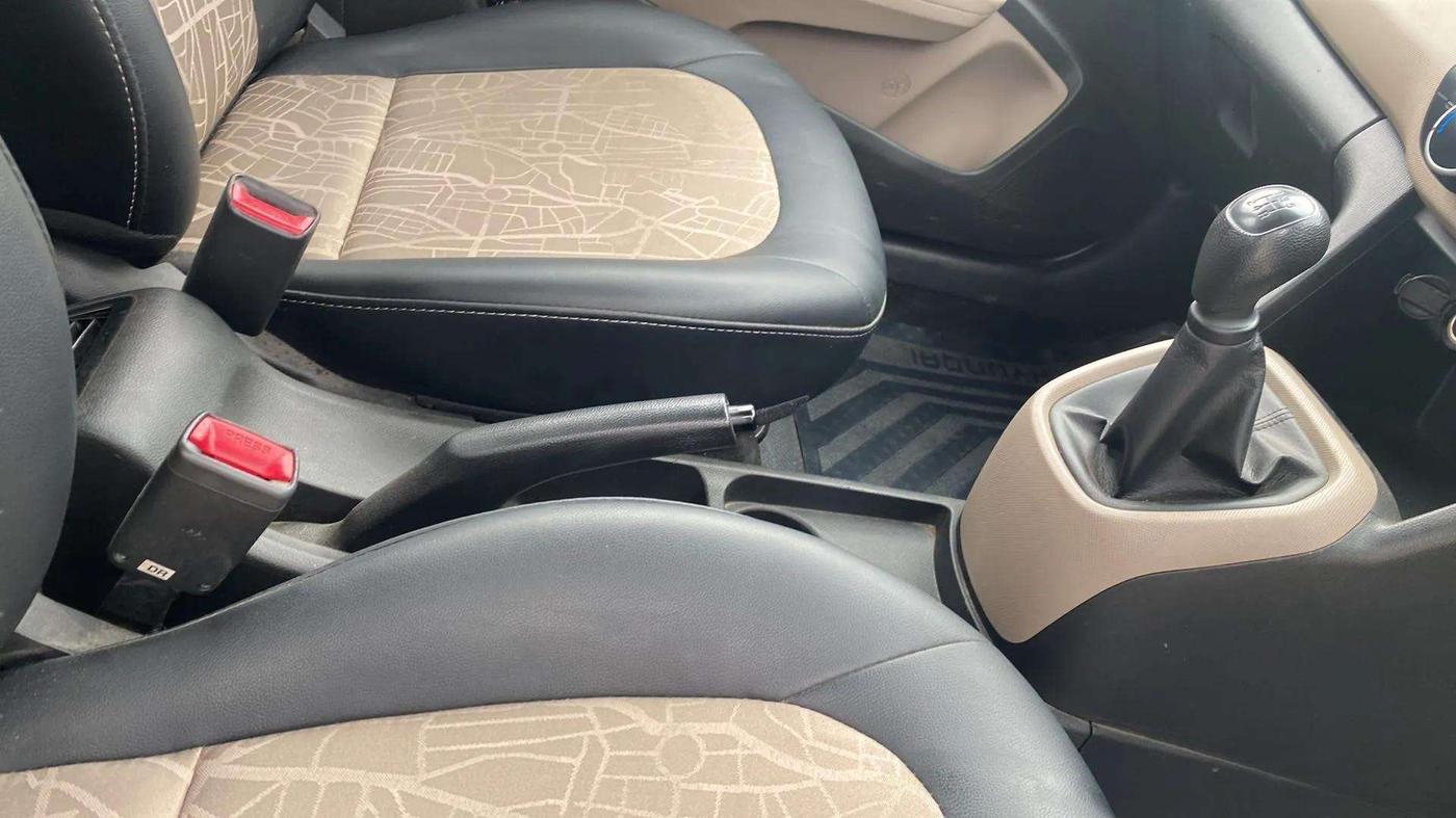 2018 Hyundai Grand i10 MAGNA 1.2 KAPPA VTVT, Petrol, Manual, 52,616 km, Gear Lever