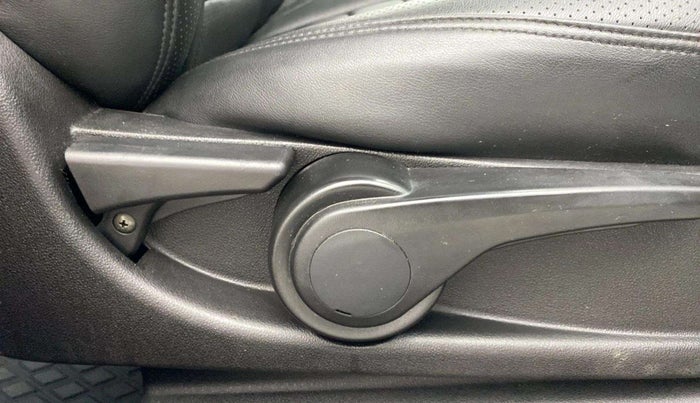 2019 Tata NEXON XZ PETROL, Petrol, Manual, 27,287 km, Driver Side Adjustment Panel