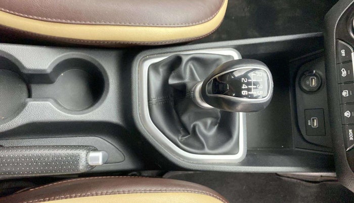 2018 Hyundai Creta SX 1.6 PETROL, Petrol, Manual, 74,175 km, Gear Lever