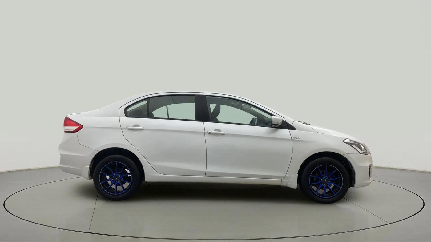 2016 Maruti Ciaz VXI+, Petrol, Manual, 48,311 km, Right Side View