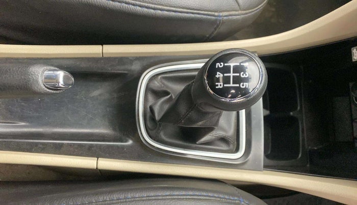 2016 Maruti Ciaz VXI+, Petrol, Manual, 48,311 km, Gear Lever