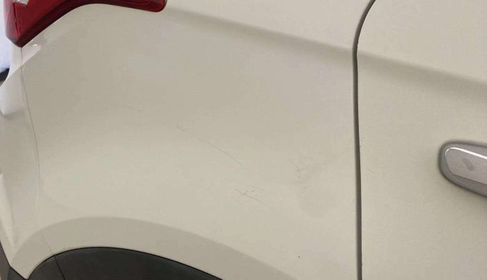 2017 Hyundai Creta SX PLUS 1.6 PETROL, Petrol, Manual, 31,598 km, Right quarter panel - Minor scratches