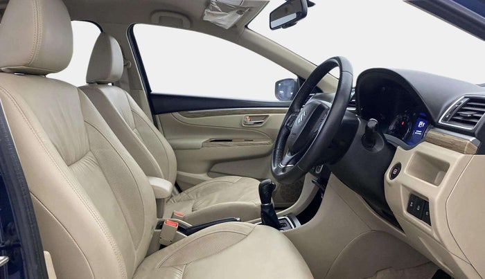 2022 Maruti Ciaz ALPHA  AT 1.5 SHVS PETROL, Petrol, Automatic, 27,022 km, Right Side Front Door Cabin