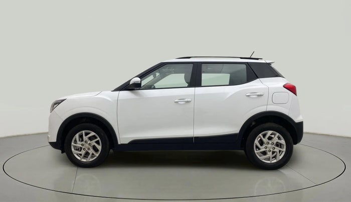 2024 Mahindra XUV300 W8 1.2 PETROL, Petrol, Manual, 3,202 km, Left Side