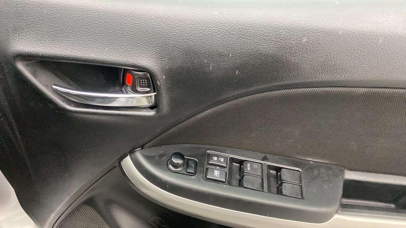2017 Maruti Baleno ZETA CVT PETROL 1.2, Petrol, Automatic, 78,367 km, Driver Side Door Panels Control
