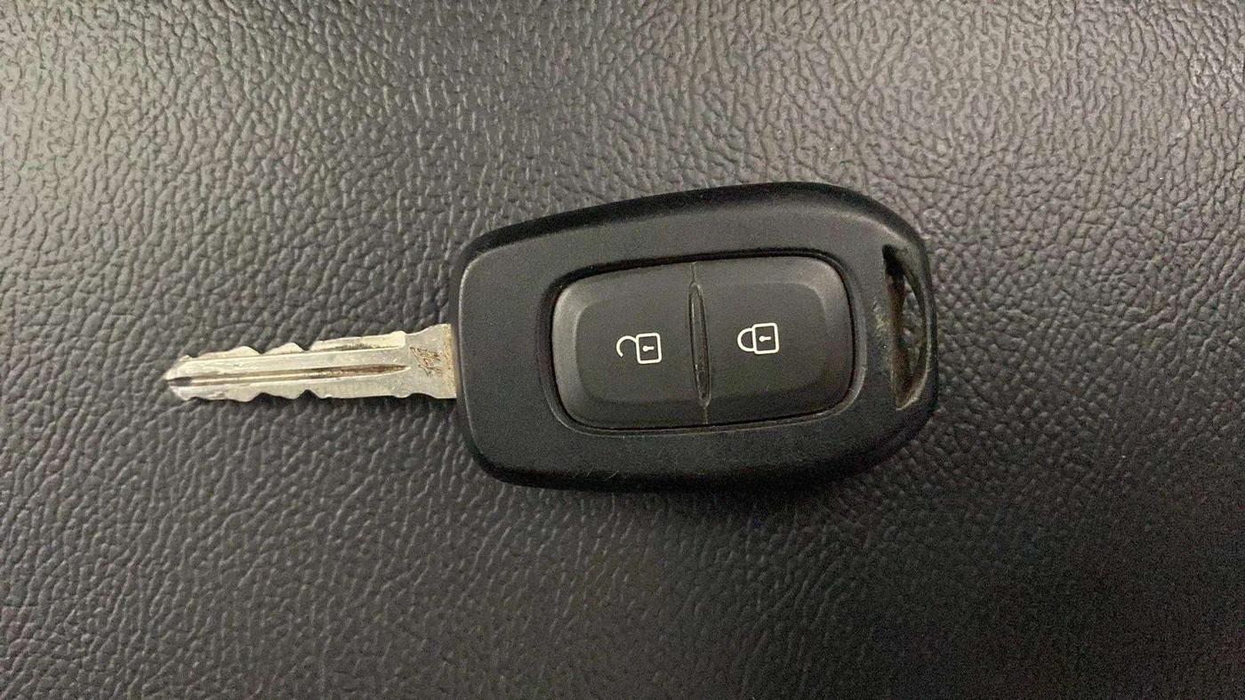 2021 Renault TRIBER RXT, Petrol, Manual, 14,494 km, Key Close Up