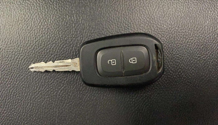 2021 Renault TRIBER RXT, Petrol, Manual, 14,494 km, Key Close Up
