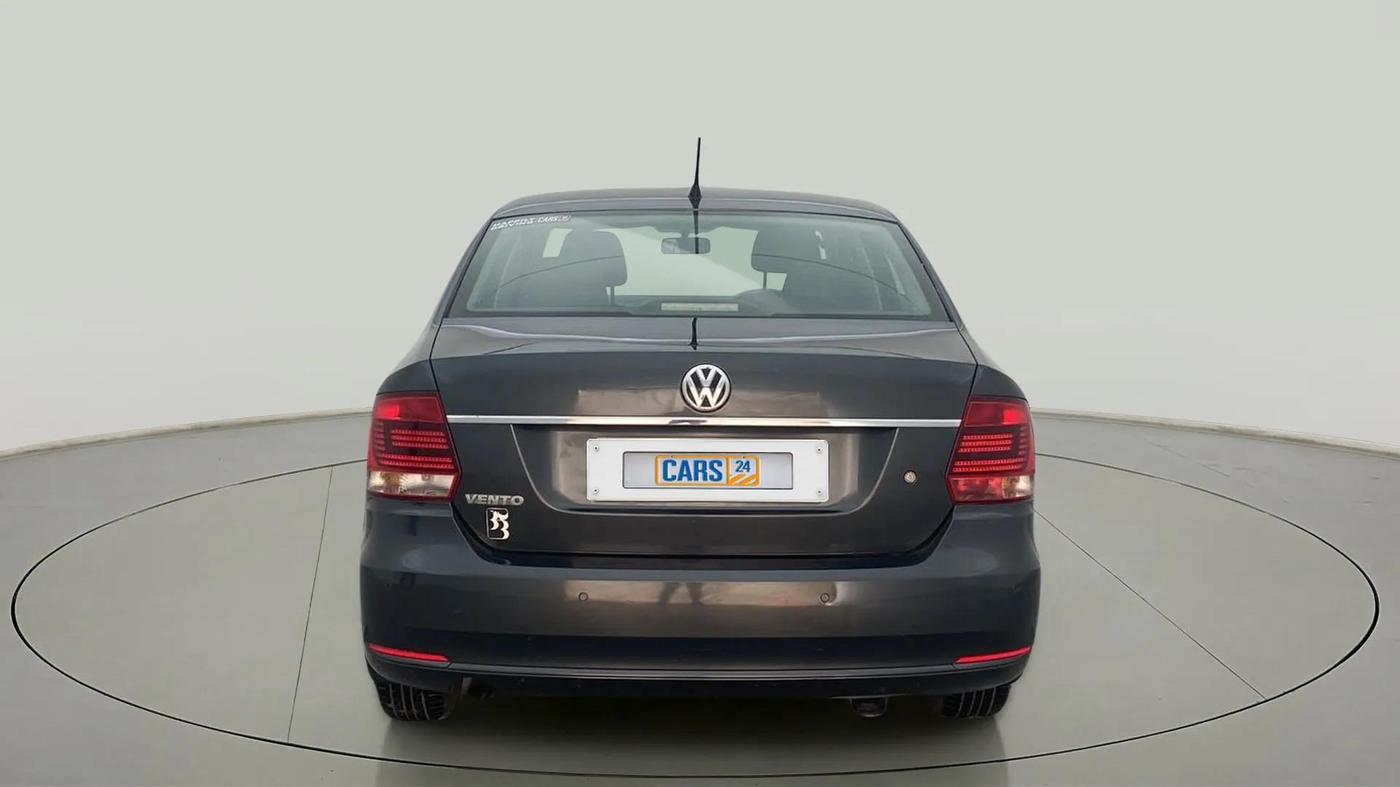 2017 Volkswagen Vento ALLSTAR 1.6, Petrol, Manual, 33,870 km, Back/Rear