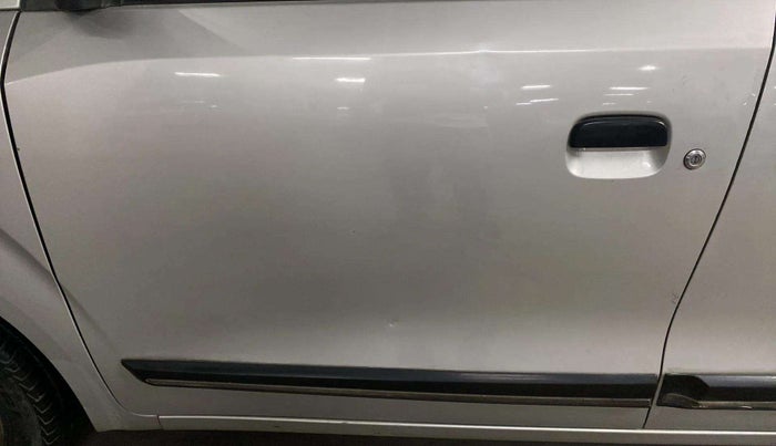 2021 Maruti New Wagon-R LXI CNG 1.0, CNG, Manual, 53,054 km, Front passenger door - Slightly dented