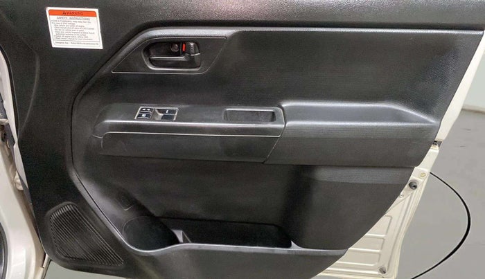 2021 Maruti New Wagon-R LXI CNG 1.0, CNG, Manual, 53,054 km, Driver Side Door Panels Control