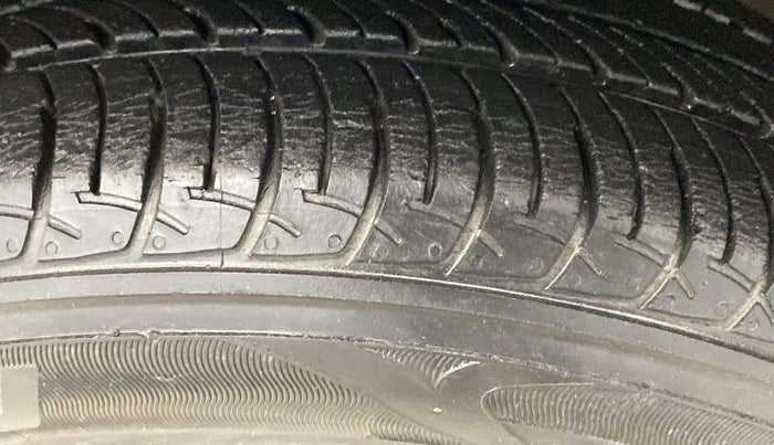 2018 Maruti Celerio ZXI AMT (O), Petrol, Automatic, 14,179 km, Left Rear Tyre Tread