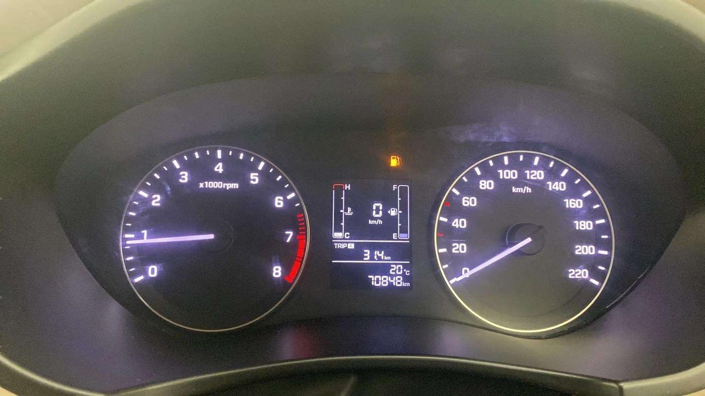 2015 Hyundai Elite i20 SPORTZ 1.2, Petrol, Manual, 70,890 km, Odometer Image