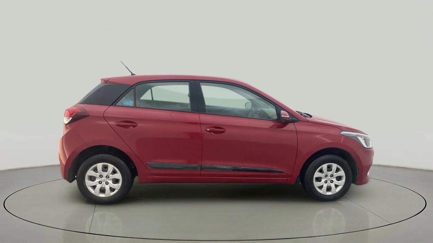 2015 Hyundai Elite i20 SPORTZ 1.2, Petrol, Manual, 70,890 km, Right Side