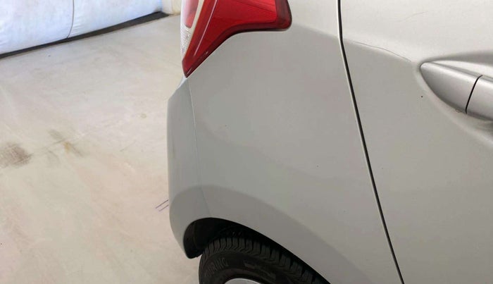 2015 Hyundai Grand i10 SPORTZ 1.2 KAPPA VTVT, Petrol, Manual, 64,667 km, Right quarter panel - Minor scratches