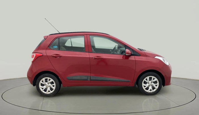 2017 Hyundai Grand i10 SPORTZ (O) 1.2 KAPPA VTVT, Petrol, Manual, 52,451 km, Right Side View