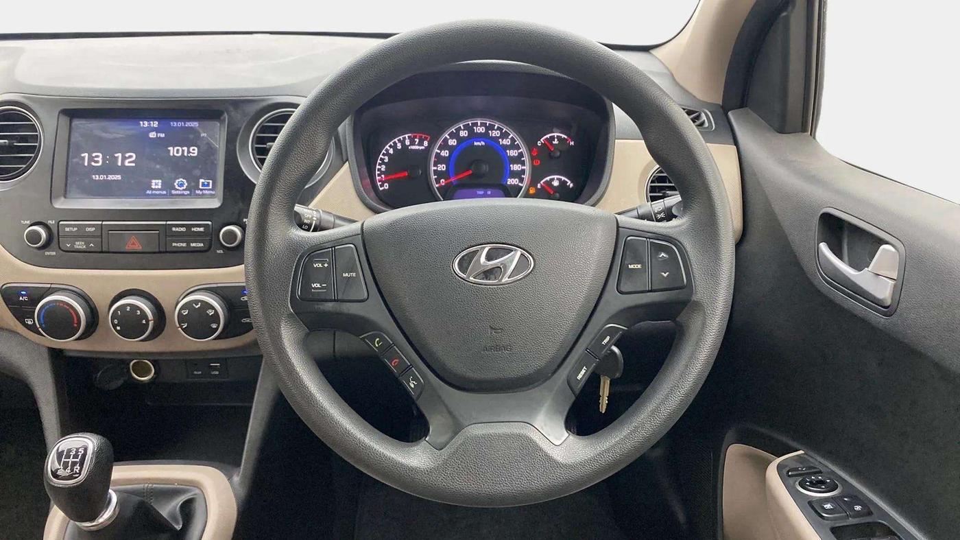 2017 Hyundai Grand i10 SPORTZ (O) 1.2 KAPPA VTVT, Petrol, Manual, 52,451 km, Steering Wheel Close Up