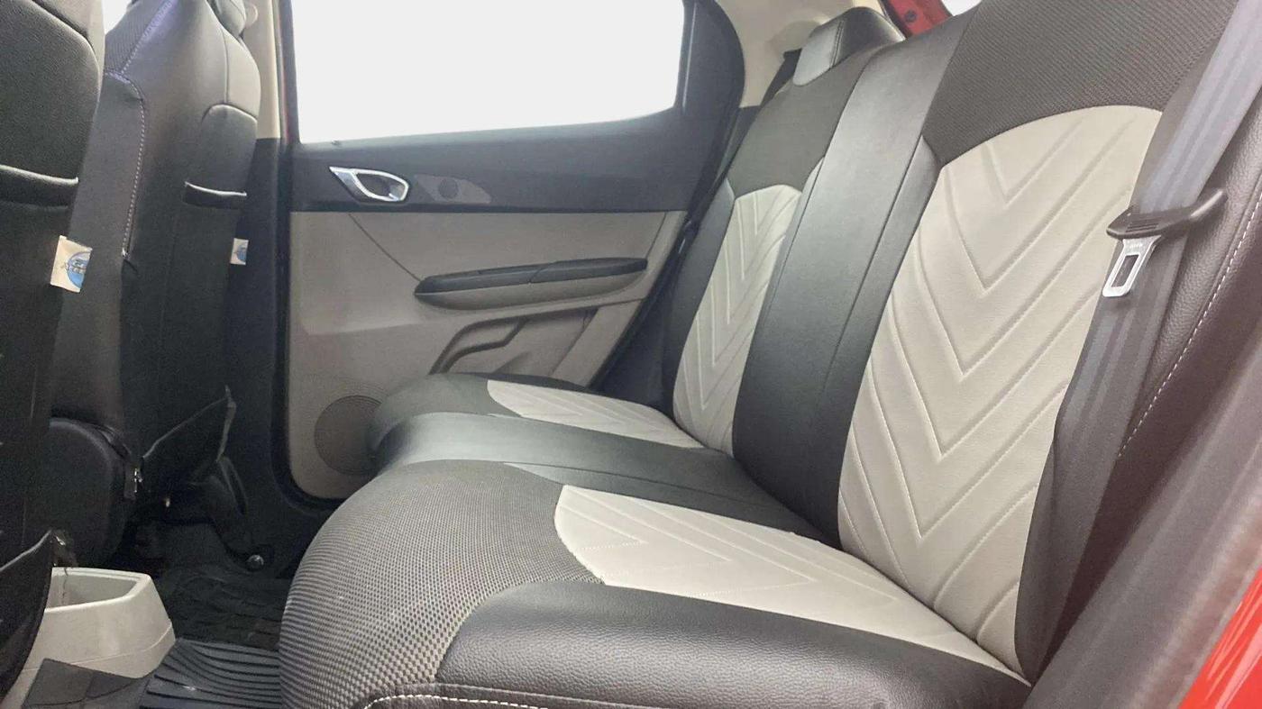 2018 Tata Tiago XZA PETROL, Petrol, Automatic, 26,581 km, Right Side Rear Door Cabin
