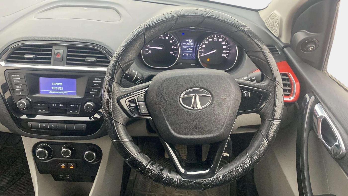 2018 Tata Tiago XZA PETROL, Petrol, Automatic, 26,581 km, Steering Wheel Close Up