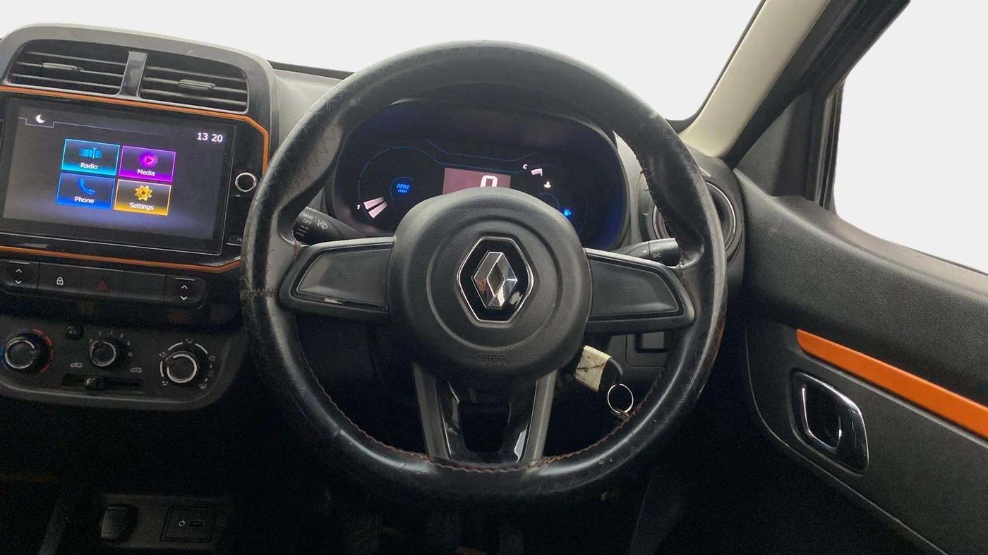 2020 Renault Kwid CLIMBER 1.0 (O), Petrol, Manual, 84,934 km, Steering Wheel Close Up