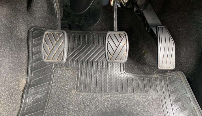 2022 Maruti S PRESSO VXI (O) CNG, CNG, Manual, 48,406 km, Pedals