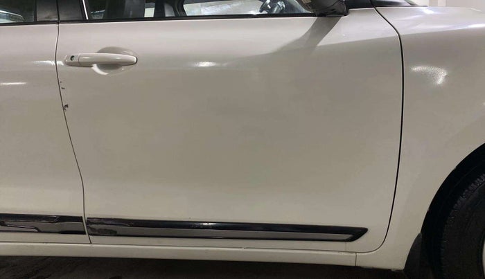 2021 Maruti Swift VXI, Petrol, Manual, 42,836 km, Driver-side door - Slightly dented