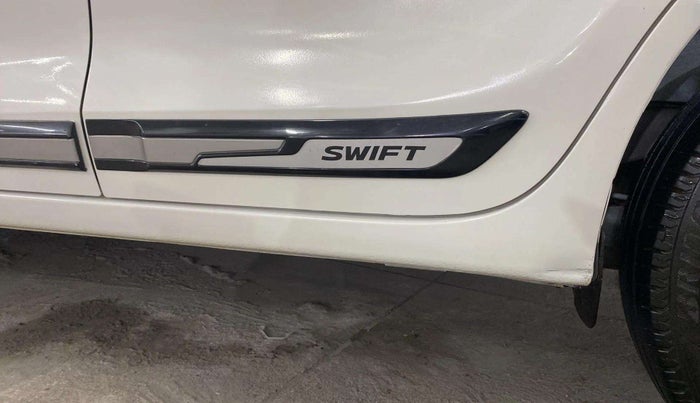 2021 Maruti Swift VXI, Petrol, Manual, 42,836 km, Left running board - Slightly dented