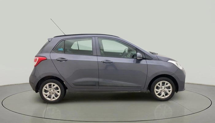 2017 Hyundai Grand i10 SPORTZ (O) 1.2 KAPPA VTVT, Petrol, Manual, 51,117 km, Right Side View