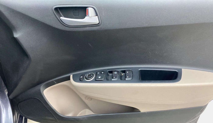 2017 Hyundai Grand i10 SPORTZ (O) 1.2 KAPPA VTVT, Petrol, Manual, 51,117 km, Driver Side Door Panels Control