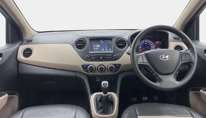 2017 Hyundai Grand i10 SPORTZ (O) 1.2 KAPPA VTVT, Petrol, Manual, 51,117 km, Dashboard