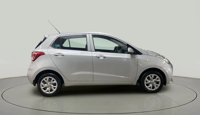 2017 Hyundai Grand i10 SPORTZ 1.2 KAPPA VTVT, Petrol, Manual, 15,066 km, Right Side View
