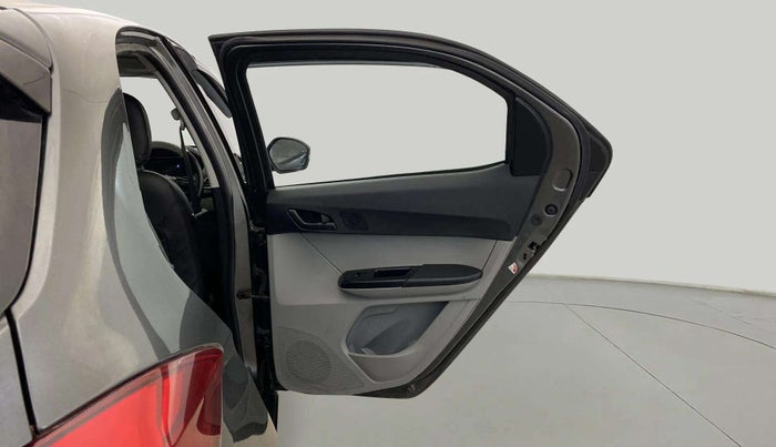 2022 Tata Tiago XT CNG, CNG, Manual, 60,325 km, RHS Rear Door