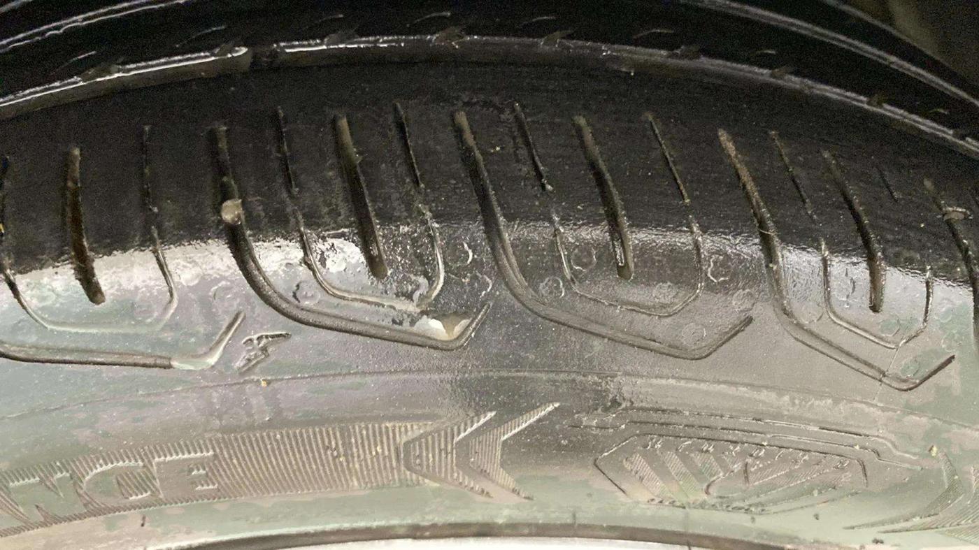 2022 Tata Tiago XT CNG, CNG, Manual, 60,325 km, Left Front Tyre Tread
