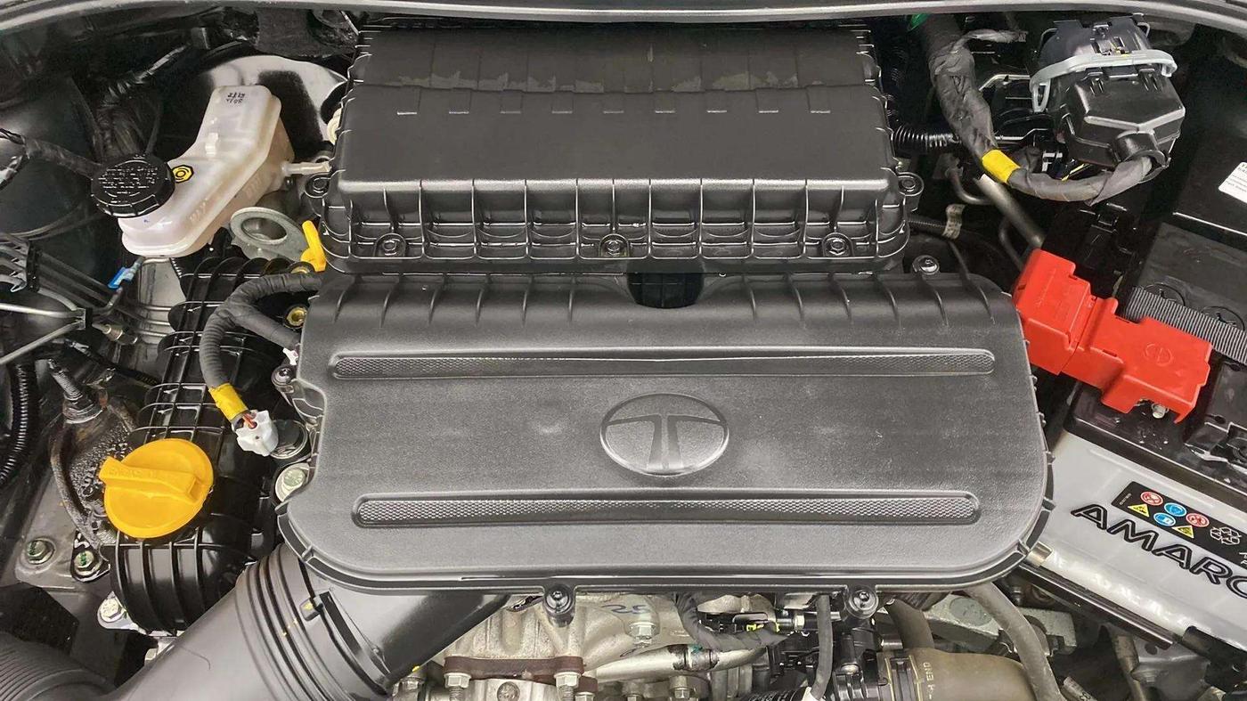 2024 Tata Tiago XT (O) PETROL, Petrol, Manual, 3,059 km, Open Bonet