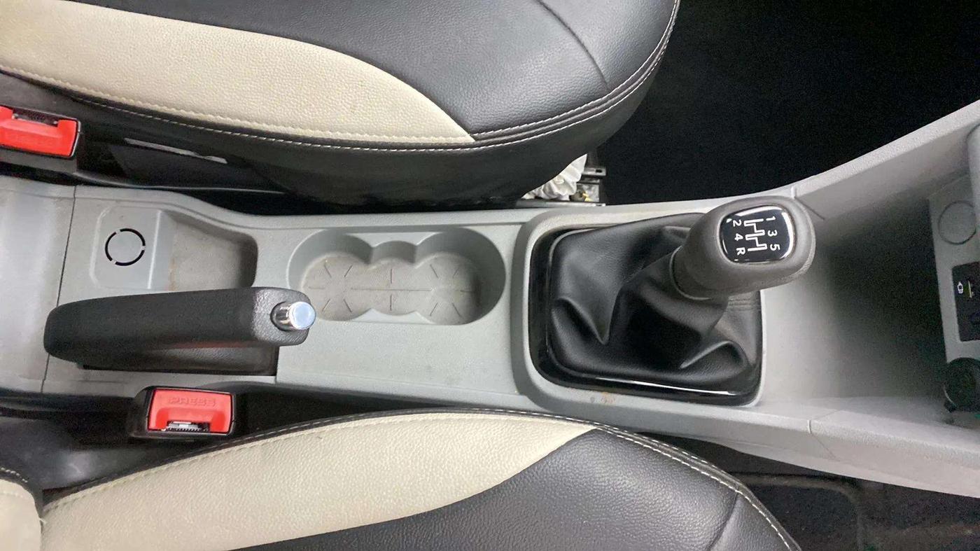 2024 Tata Tiago XT (O) PETROL, Petrol, Manual, 3,059 km, Gear Lever
