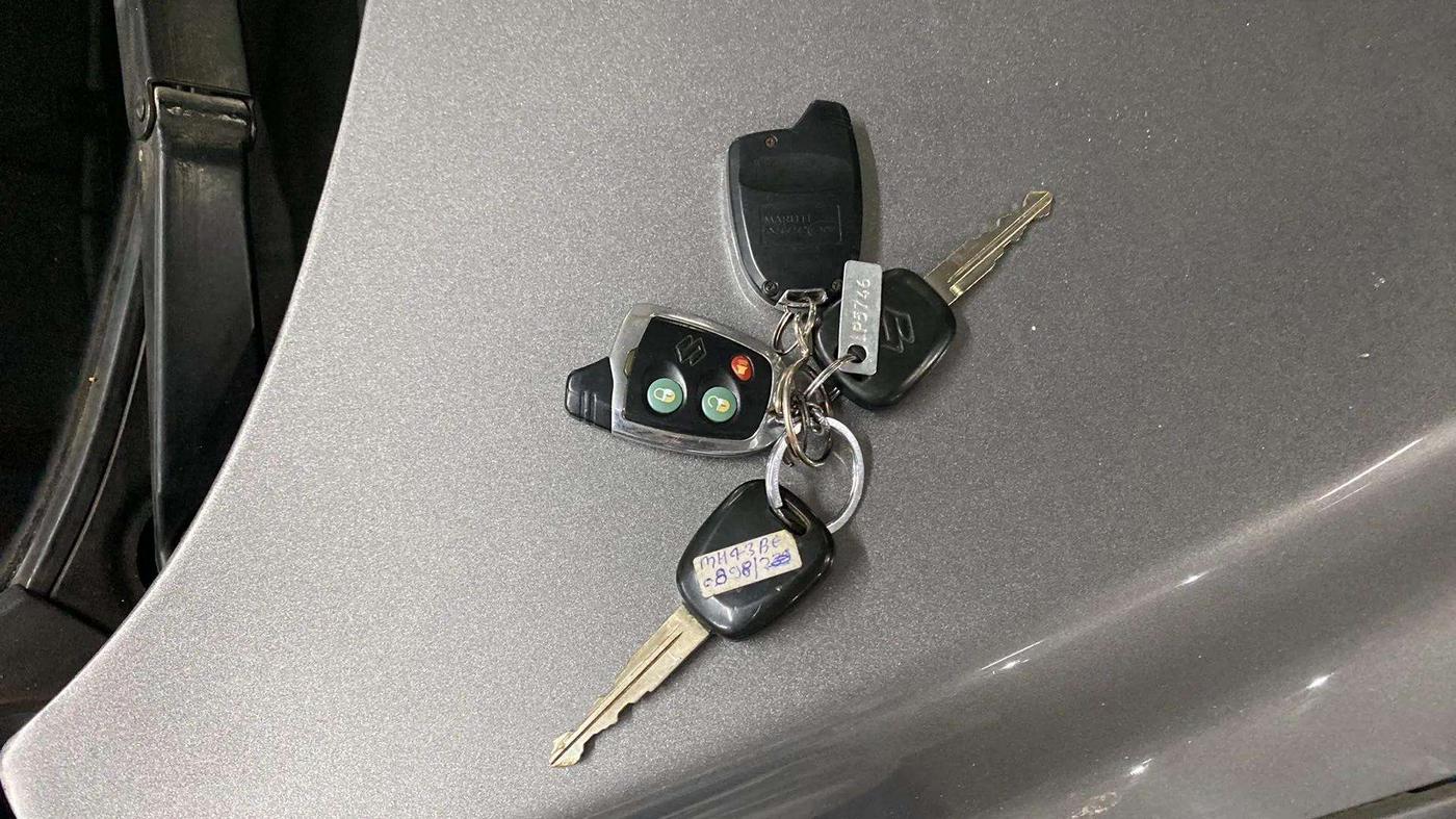 2016 Maruti Celerio VXI CNG, CNG, Manual, 54,793 km, Key Close Up